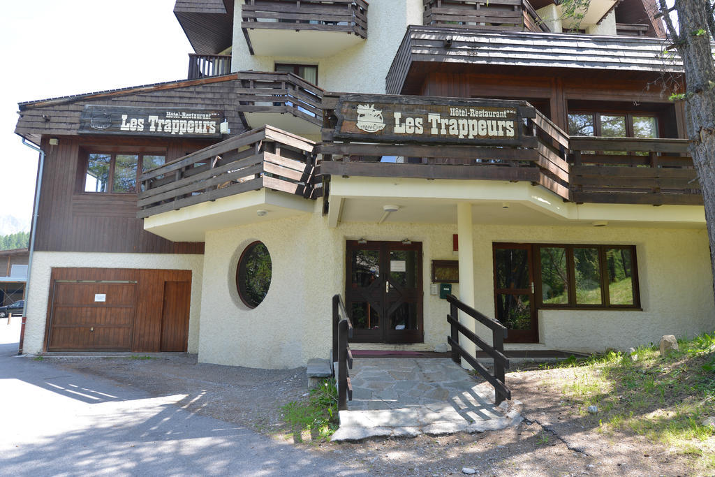 Hotel Les Trappeurs Les Orres Exterior photo