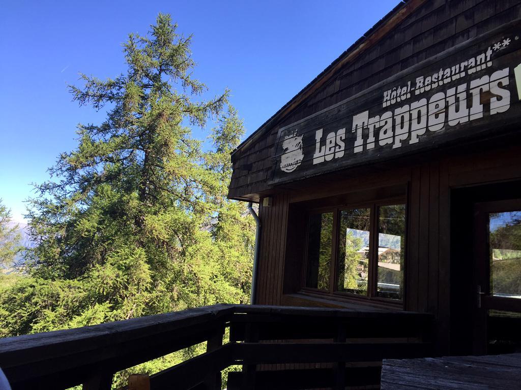 Hotel Les Trappeurs Les Orres Exterior photo